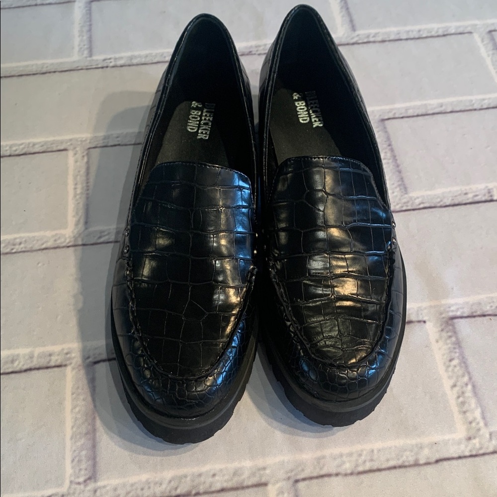 Bleeker & Bond Black Loafer - Classic Low Heel